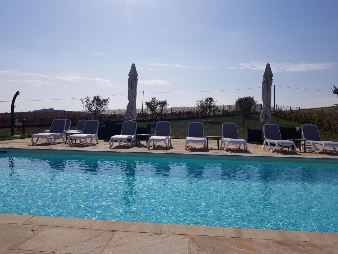 La Viola E Il Sole - Alloggi E Glamping - Fermo Extérieur photo